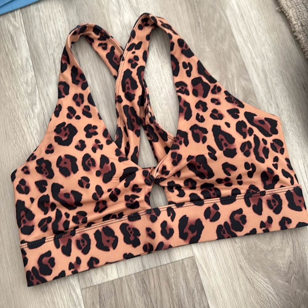 Fabletics Cheetah Leopard Print Sports Bra